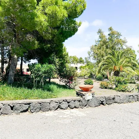 Hola House Blu Vulcano (Isola)